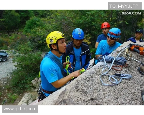 重庆攀岩队团队协作引发热议背后的争议与反思